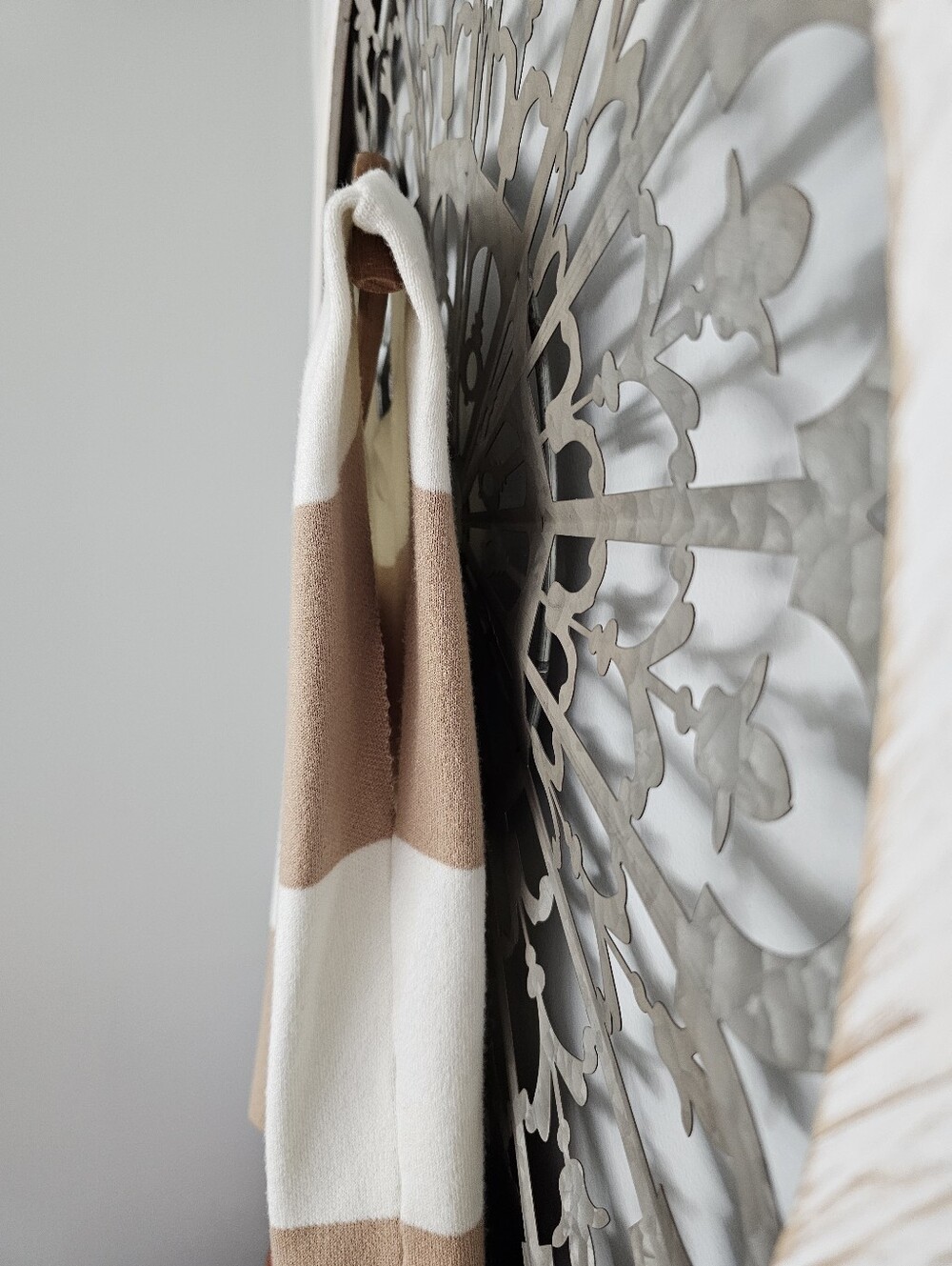 Maeve Sleveless Cropped Shell - Picture 3 of 6